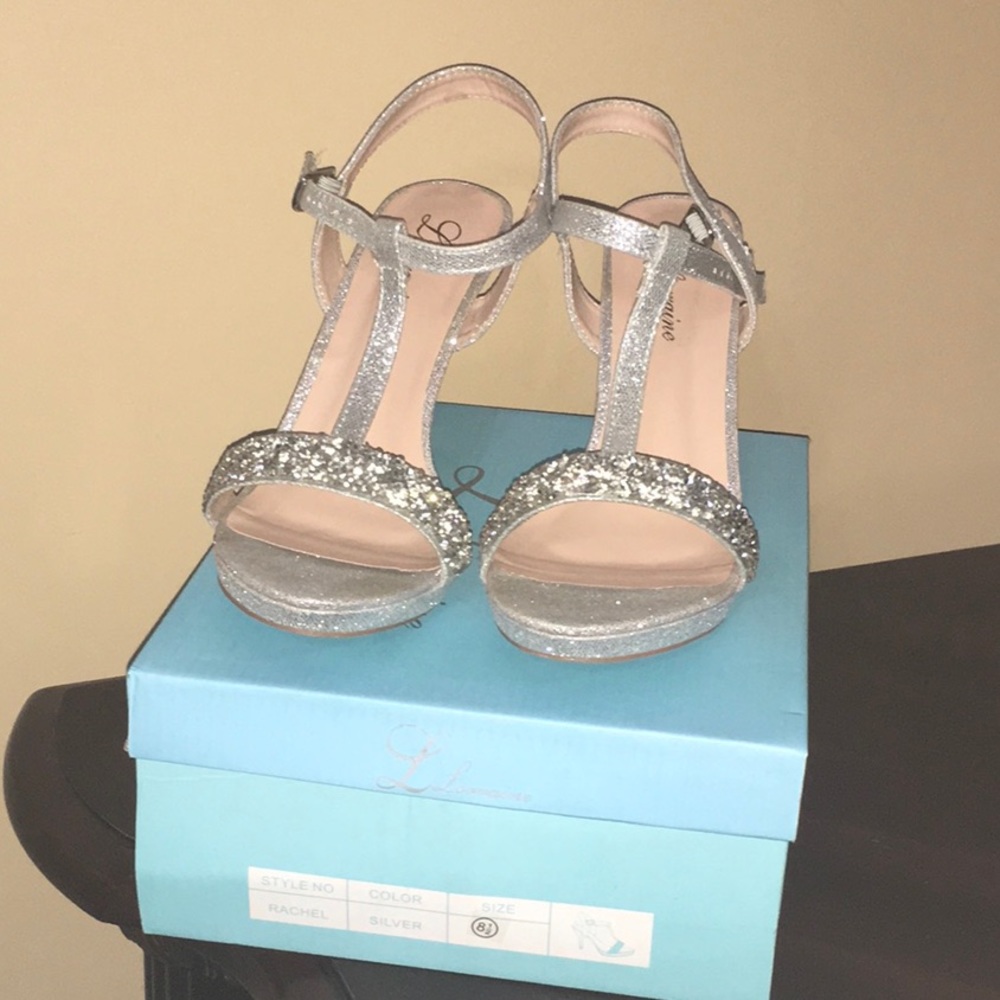 Lorraine Silver Dress shoes